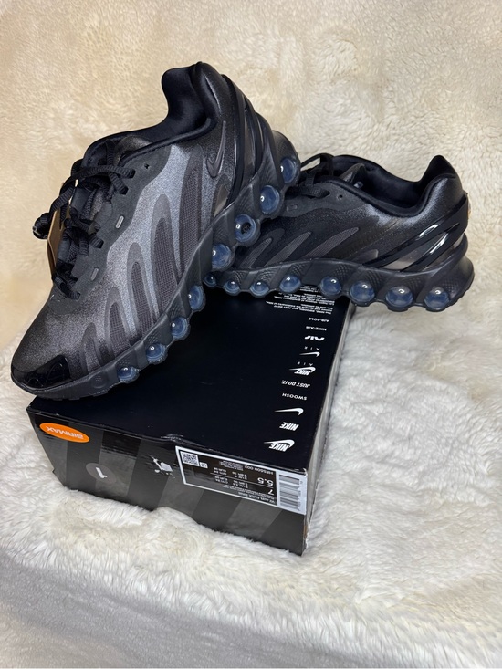 Nike Shoes - Women’s Air Max DN8- New in Box